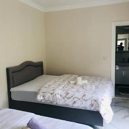 فيلة Sapanca Grand Vadi Kapali Isitma Havuzlu Fevziye (Sapanca)
