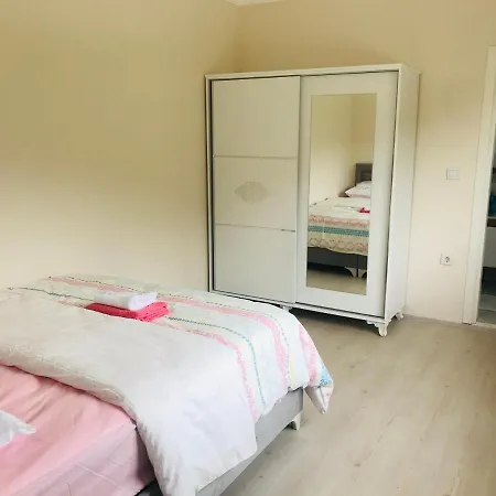 Sapanca Grand Vadi Kapali Isitma Havuzlu * Fevziye (Sapanca)