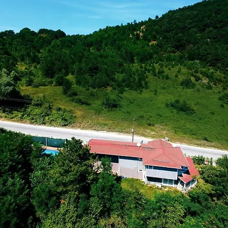 Villa Sapanca Grand Vadi Kapali Isitma Havuzlu Fevziye (Sapanca)